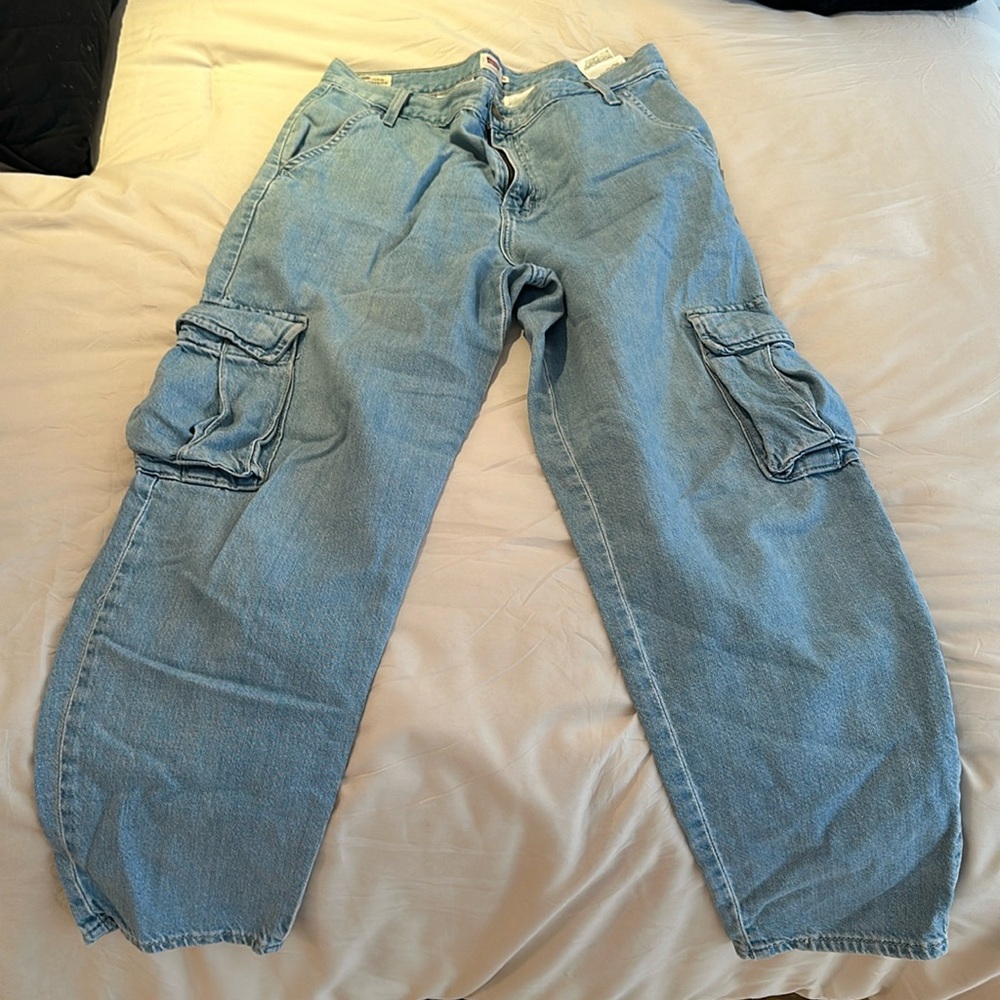 Levi cargo jeans